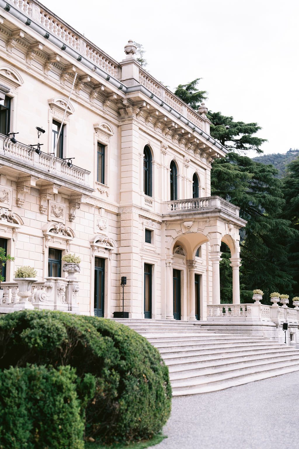 Lake-Como-wedding-at-villa-erba-010